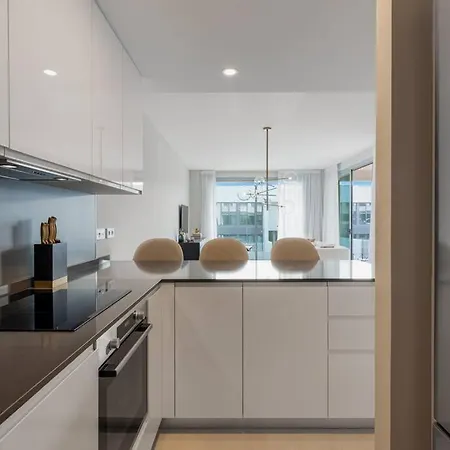 Unique Flat With Parking, Pool, Gym And Coworking