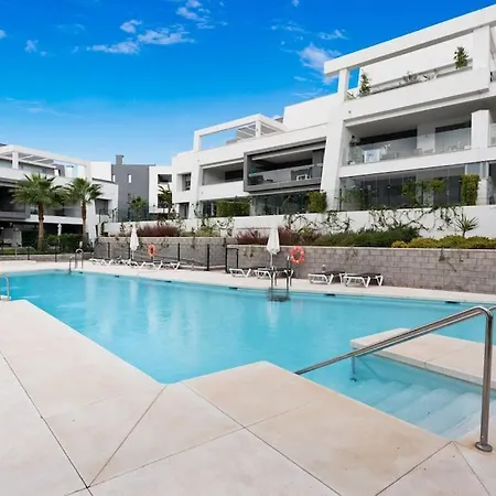 Apartment Unique Flat With Parking, Pool, Gym And Coworking