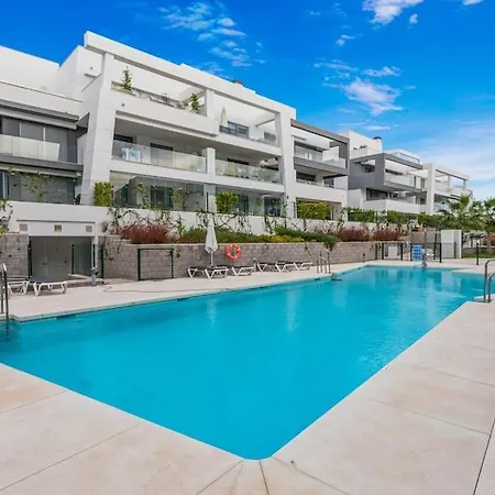 Apartment Unique Flat With Parking, Pool, Gym And Coworking *